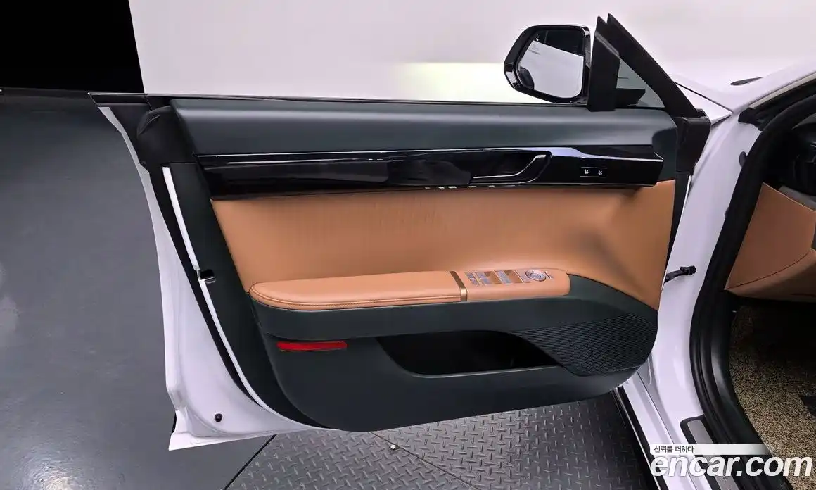 Hyundai Grandeur 2023 2.5 автомат (гидро), фото 14