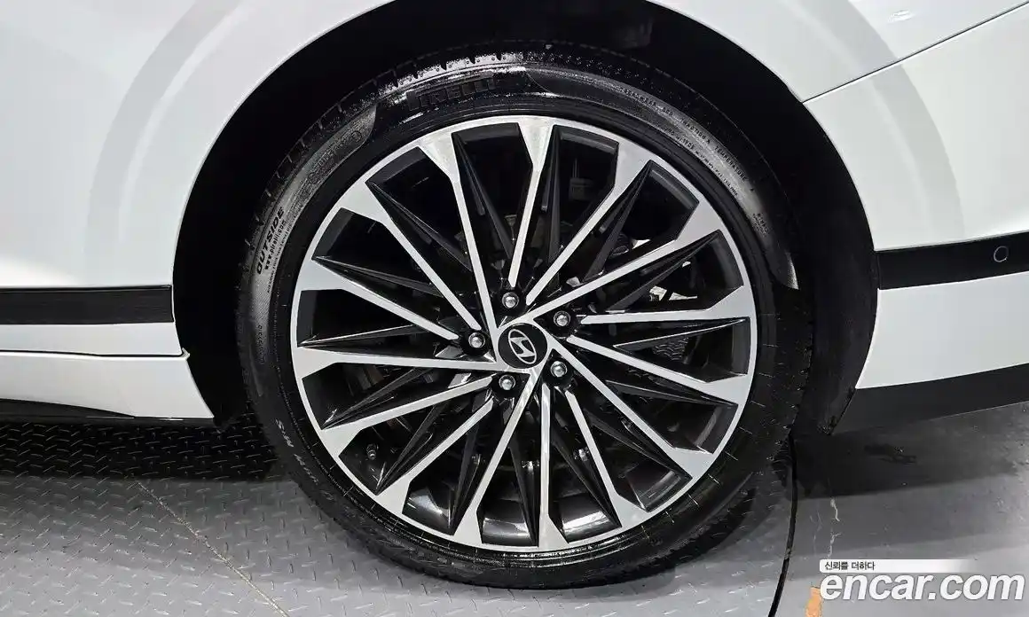 Hyundai Grandeur 2023 2.5 автомат (гидро), фото 7
