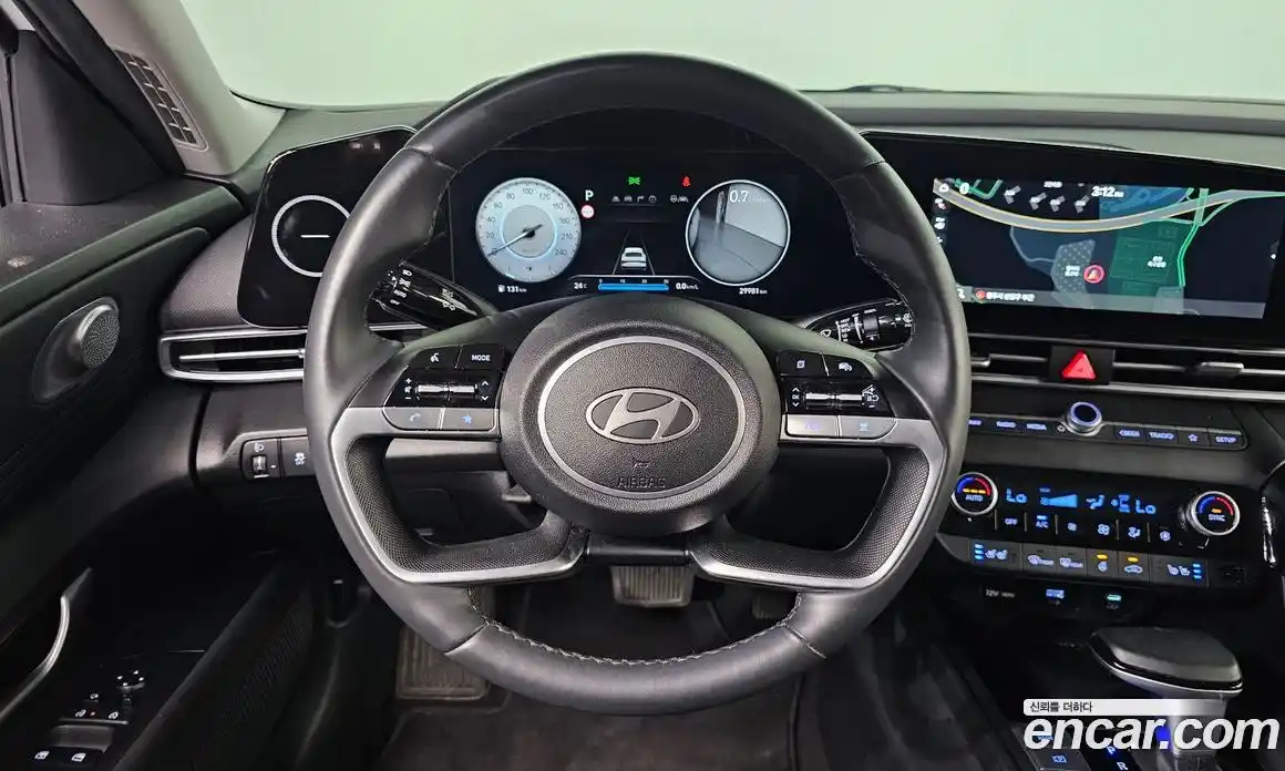 Hyundai Avante 2024 1.6 автомат (гидро), фото 15