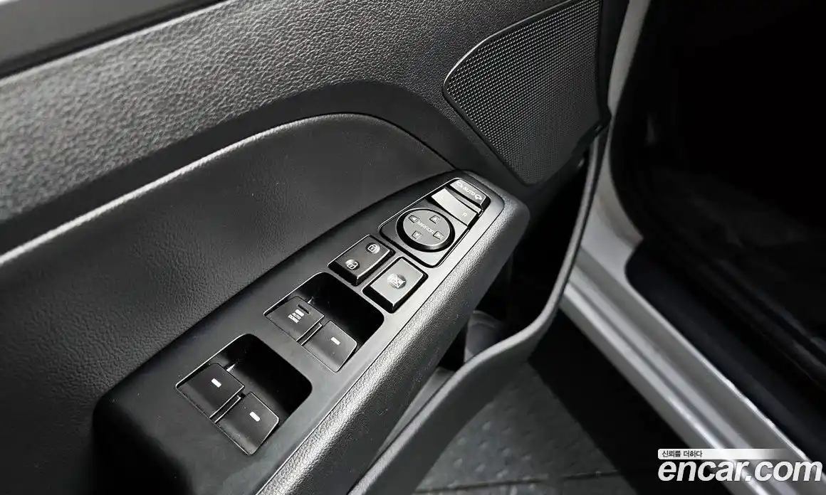 Hyundai Avante 2018 1.6 автомат (гидро), фото 13