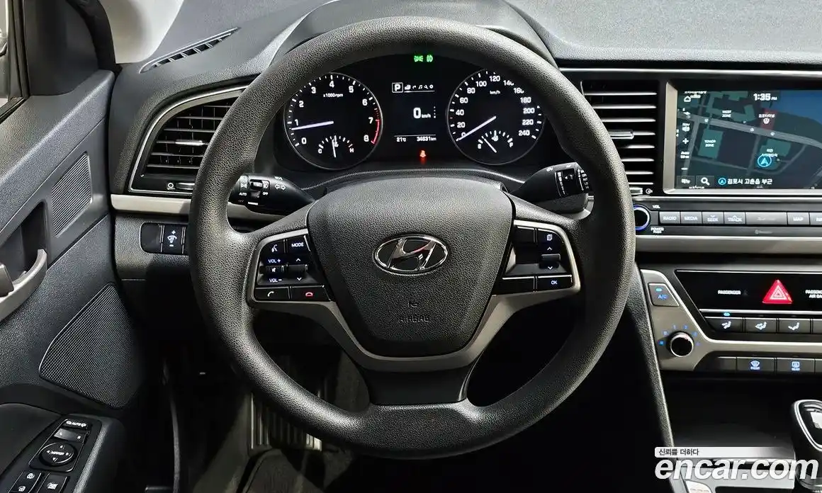 Hyundai Avante 2018 1.6 автомат (гидро), фото 15