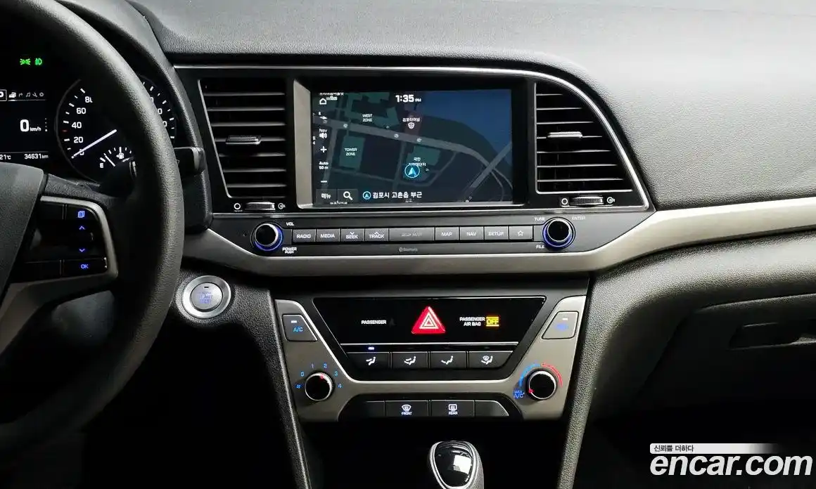 Hyundai Avante 2018 1.6 автомат (гидро), фото 16