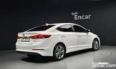 Hyundai Avante 2018 1.6 автомат (гидро), миниатюра 2
