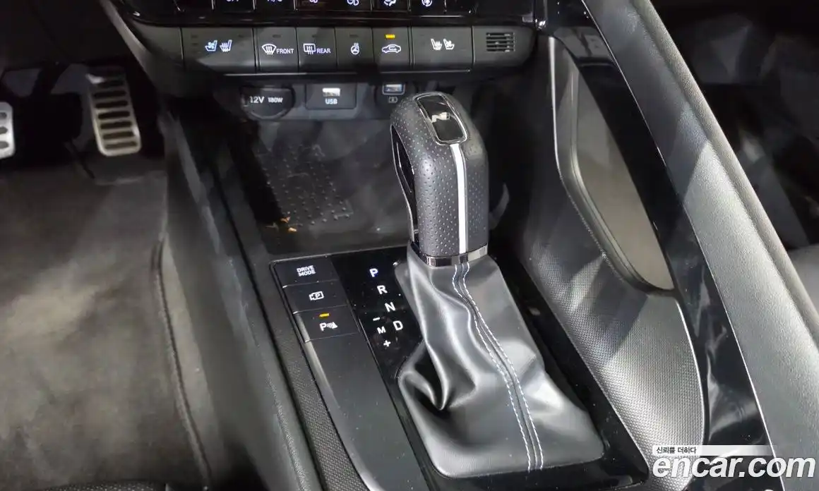 Hyundai Avante 2023 2.0 автомат (гидро), фото 12