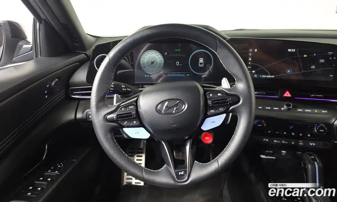 Hyundai Avante 2023 2.0 автомат (гидро), фото 18