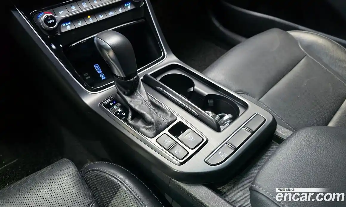 Hyundai Grandeur 2017 3.0 автомат (гидро), фото 9