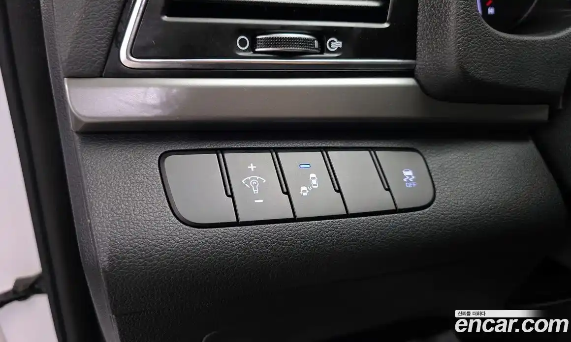 Hyundai Avante 2017 1.6 автомат (гидро), фото 13