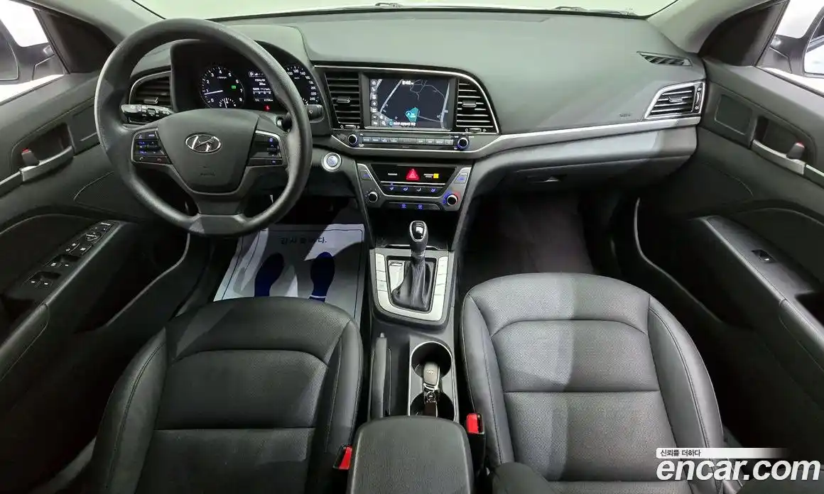 Hyundai Avante 2017 1.6 автомат (гидро), фото 7