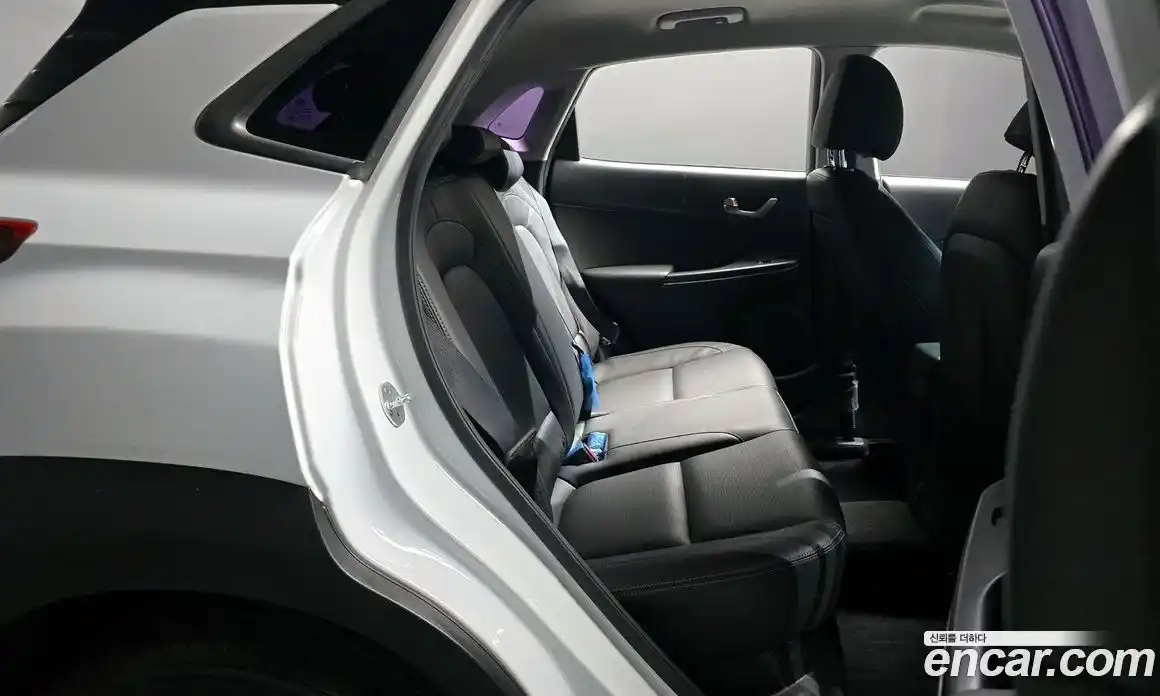Hyundai Kona 2018 1.6 автомат (гидро), фото 18