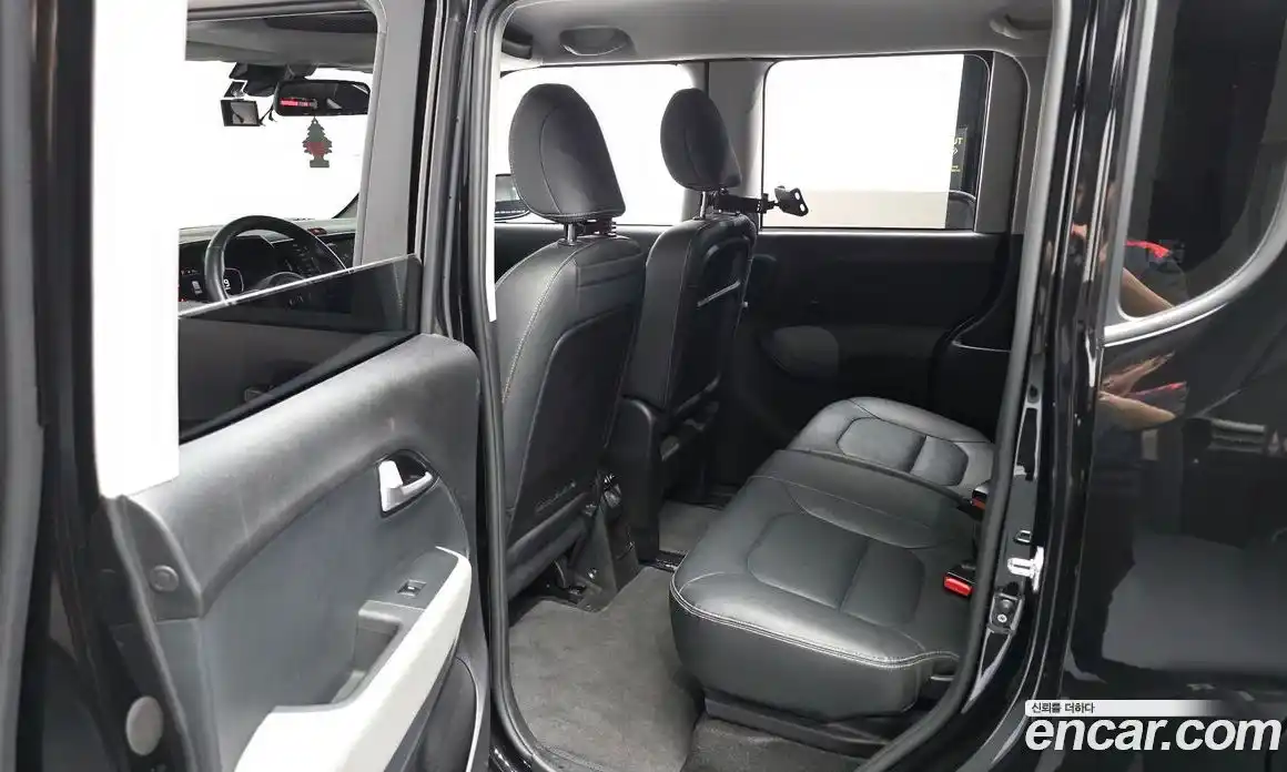 Kia Ray 2022 1.0 автомат (гидро), фото 18