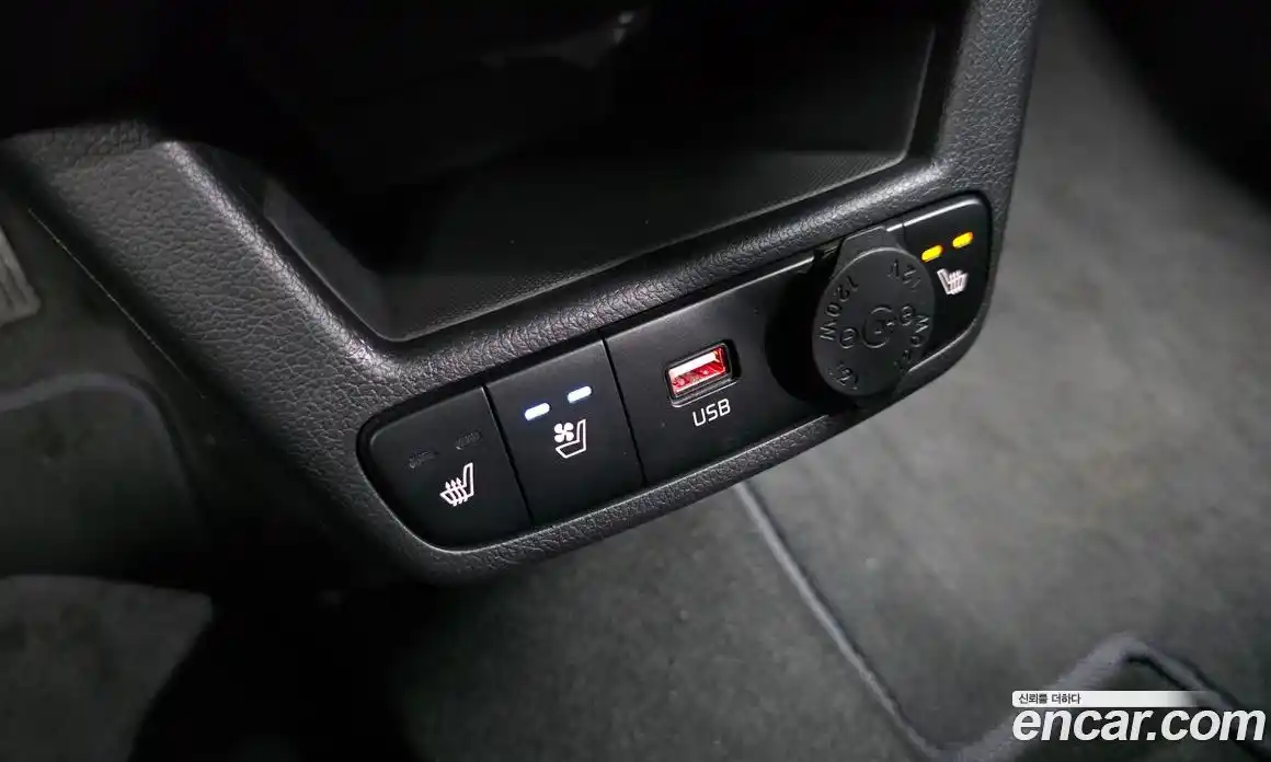 Kia Ray 2022 1.0 автомат (гидро), фото 30