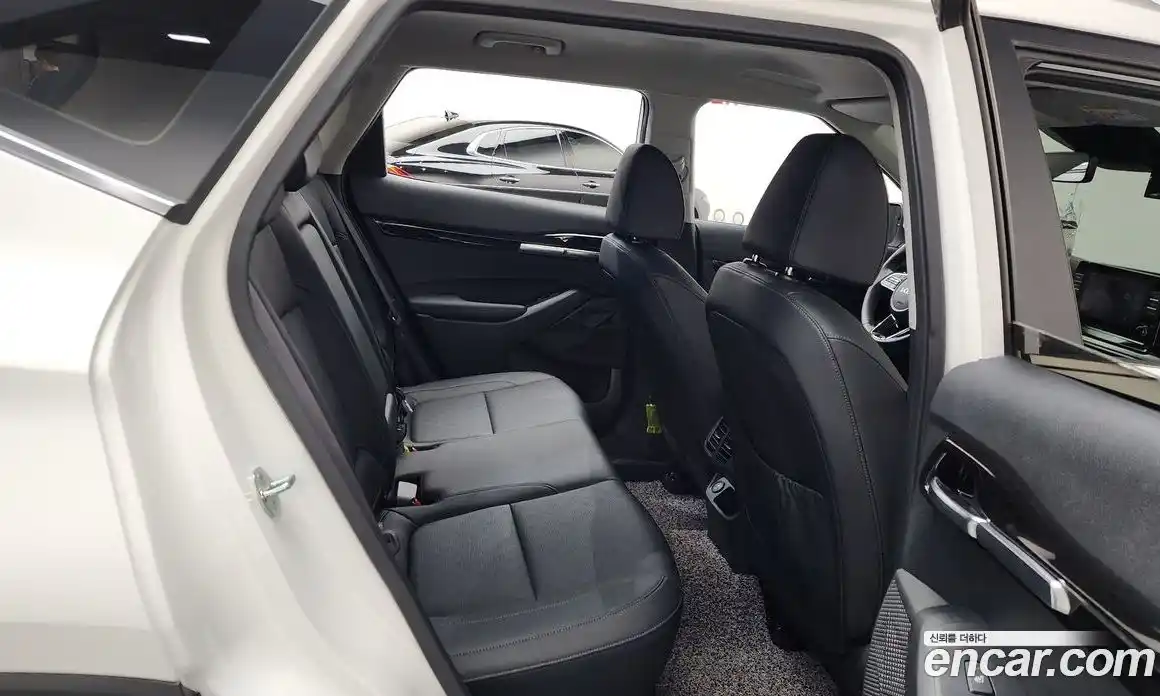 Kia Seltos 2022 1.6 автомат (гидро), фото 16