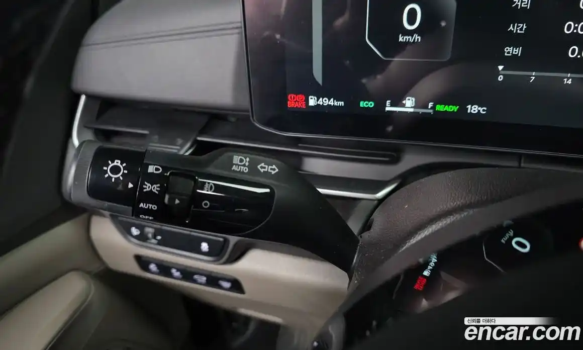 Kia Carnival 2024 1.6 автомат (гидро), фото 29