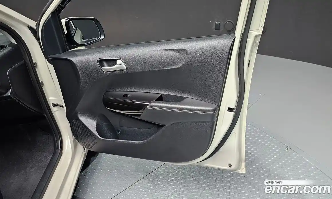 Kia Morning 2019 1.0 автомат (гидро), фото 15
