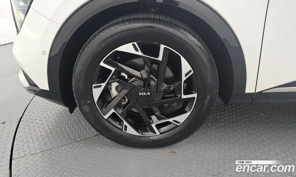 Kia Sportage 2023 2.0 автомат (гидро), фото 5