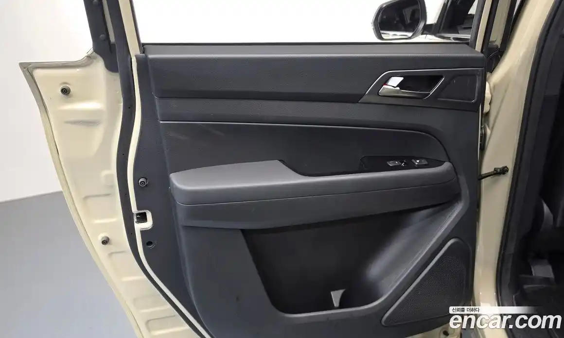 SsangYong Rexton 2024 2.2 автомат (гидро), фото 14