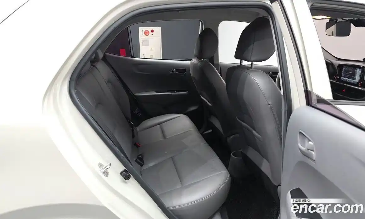 Kia Morning 2018 1.0 автомат (гидро), фото 18