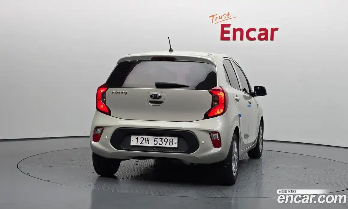 Kia Morning 2018 1.0 автомат (гидро), фото 4