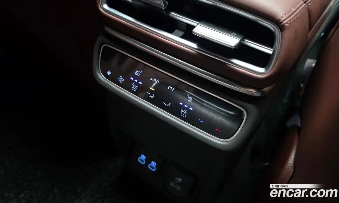 Genesis GV80 2024 2.5 автомат (гидро), фото 24