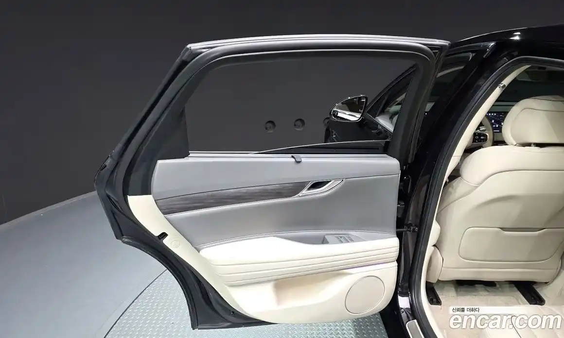 Genesis G80 2025 2.5 гидро, фото 15
