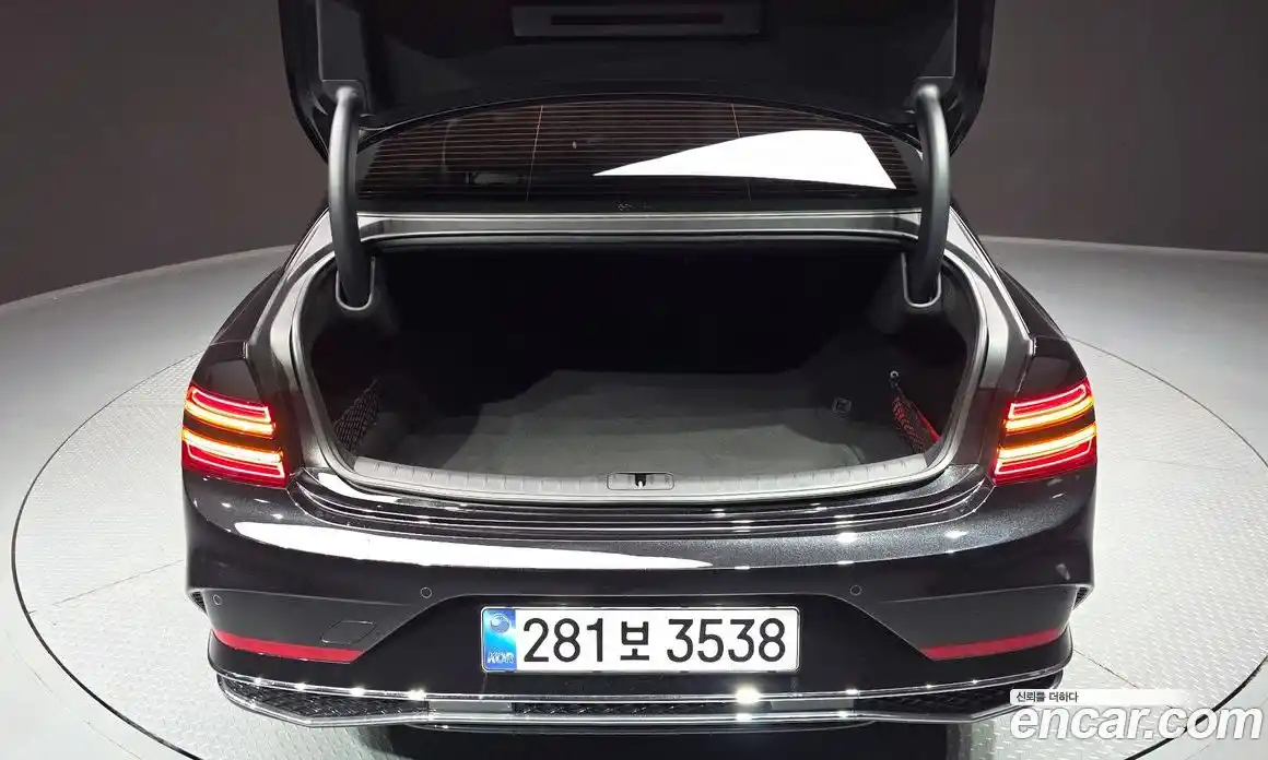 Genesis G80 2025 2.5 гидро, фото 26