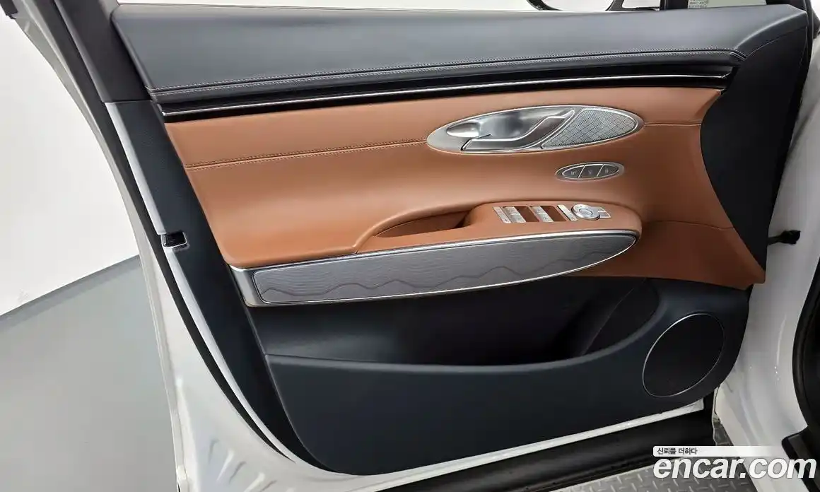 Genesis GV70 2021 2.5 гидро, фото 14
