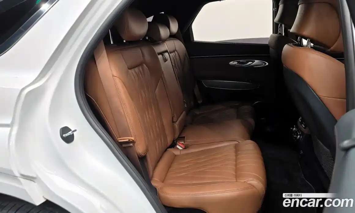 Genesis GV70 2021 2.5 гидро, фото 17