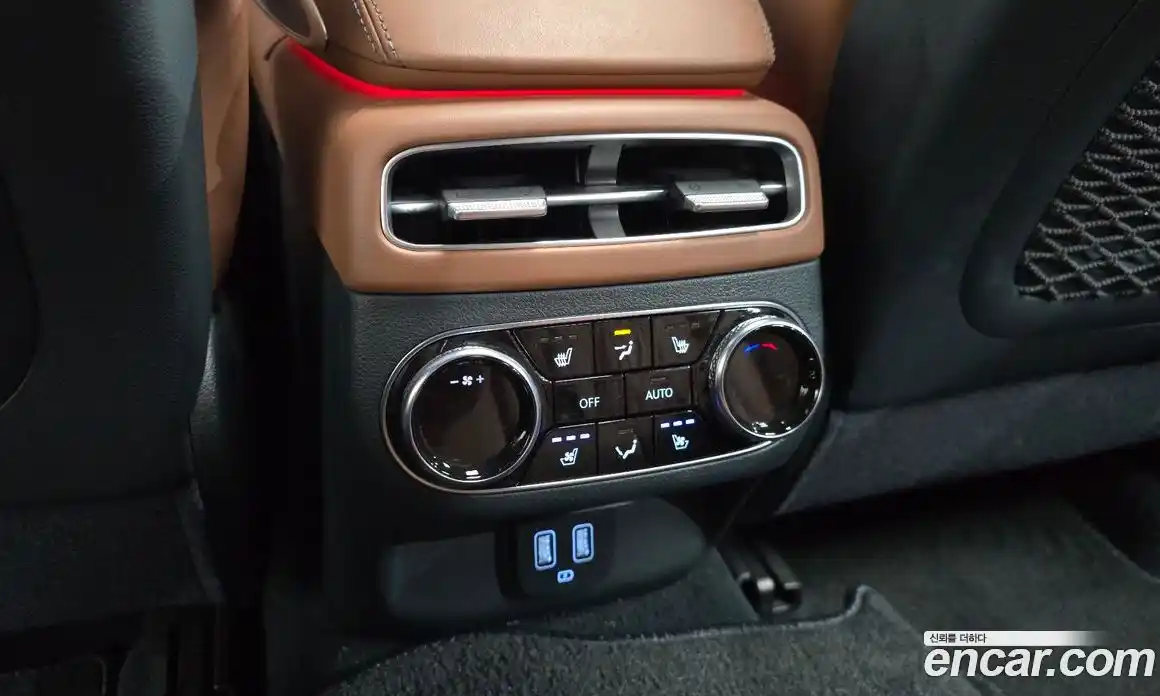 Genesis GV70 2021 2.5 гидро, фото 32