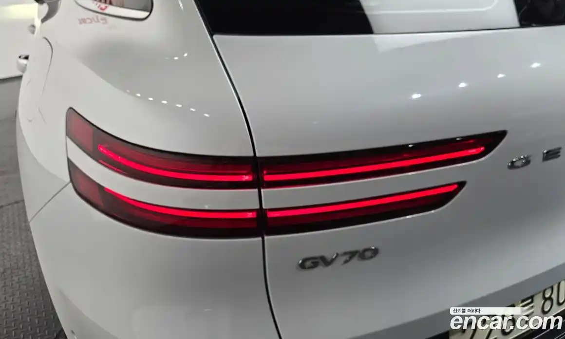 Genesis GV70 2021 2.5 гидро, фото 9