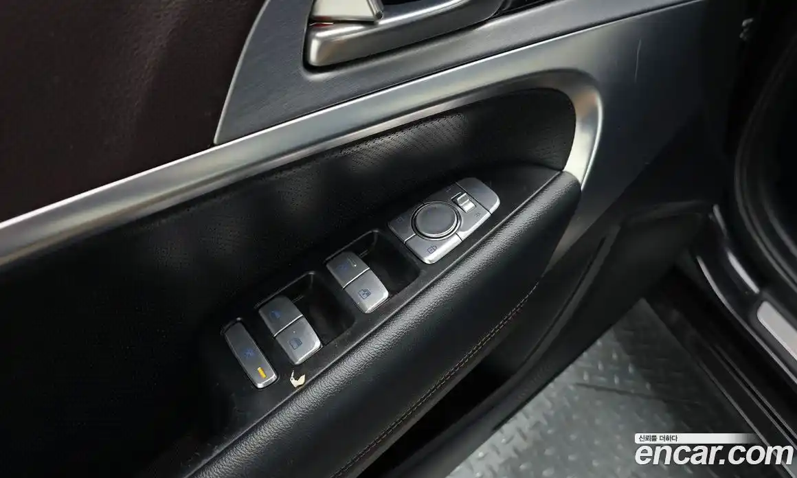Genesis G70 2019 2.2 автомат (гидро), фото 15