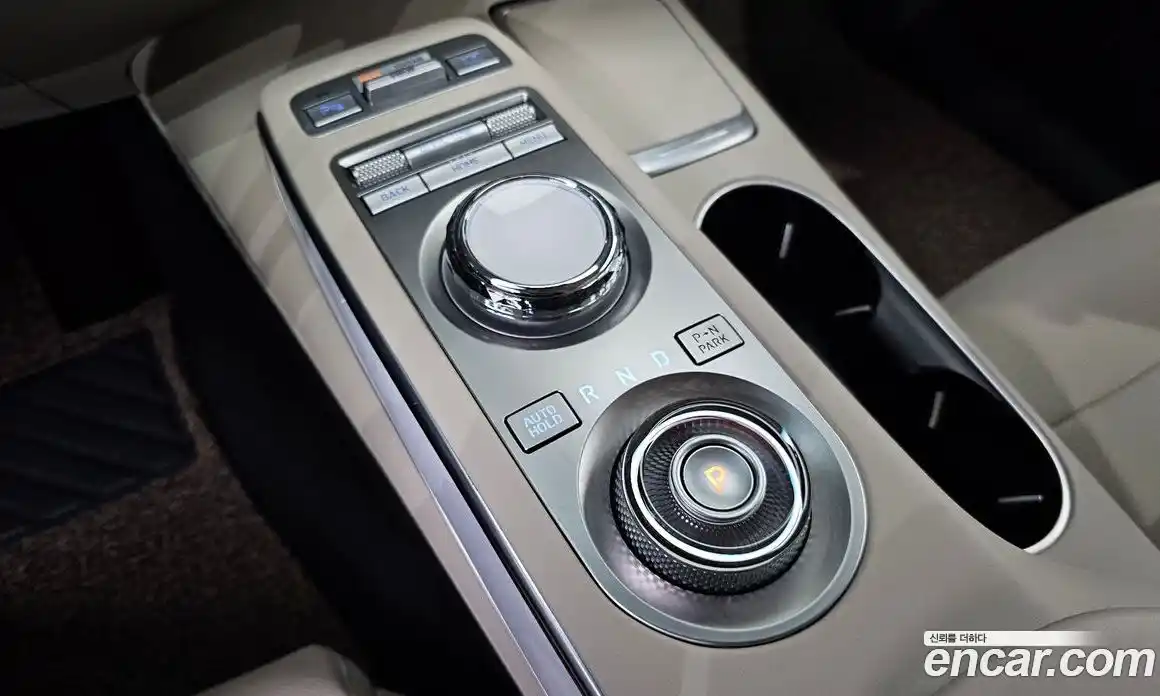 Genesis GV70 2021 2.2 автомат (гидро), фото 9