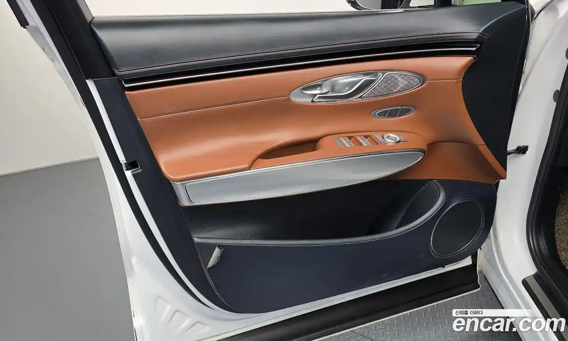 Genesis GV70 2021 2.5 гидро, фото 14