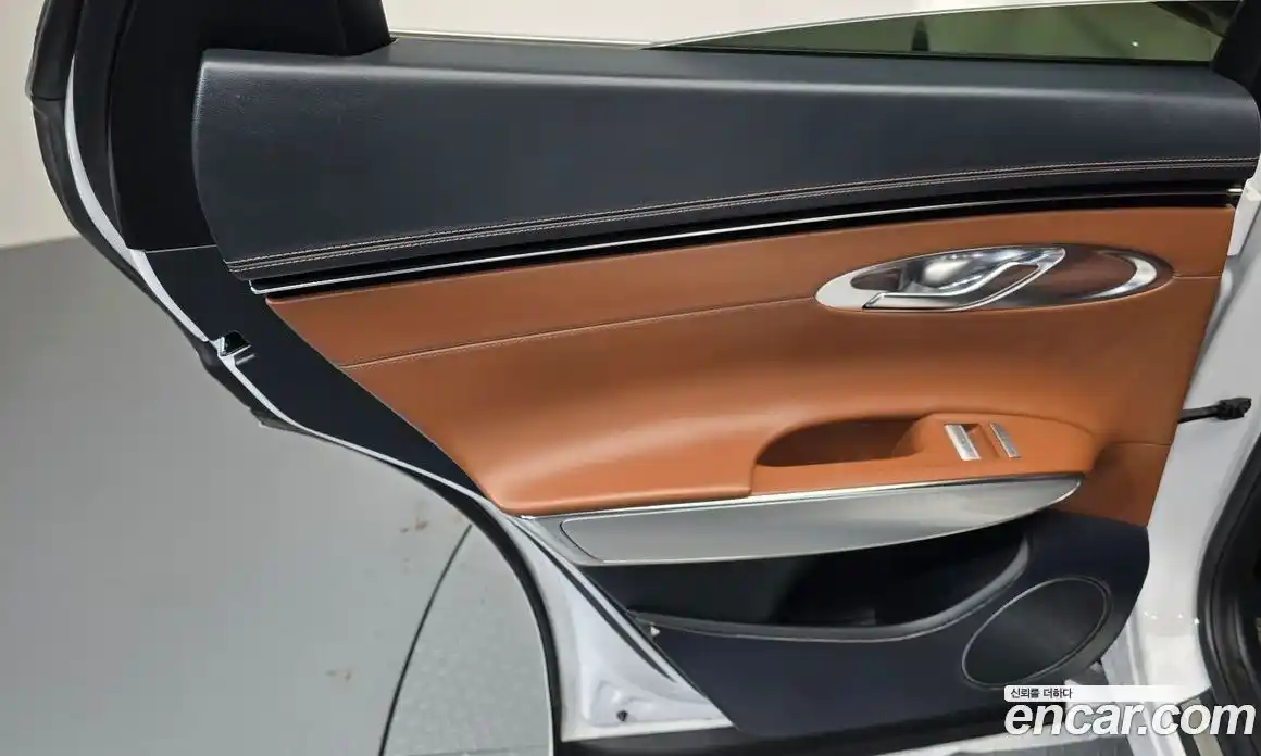 Genesis GV70 2021 2.5 гидро, фото 15