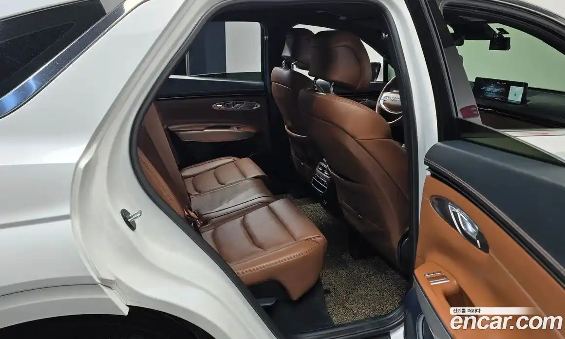 Genesis GV70 2021 2.5 гидро, фото 17
