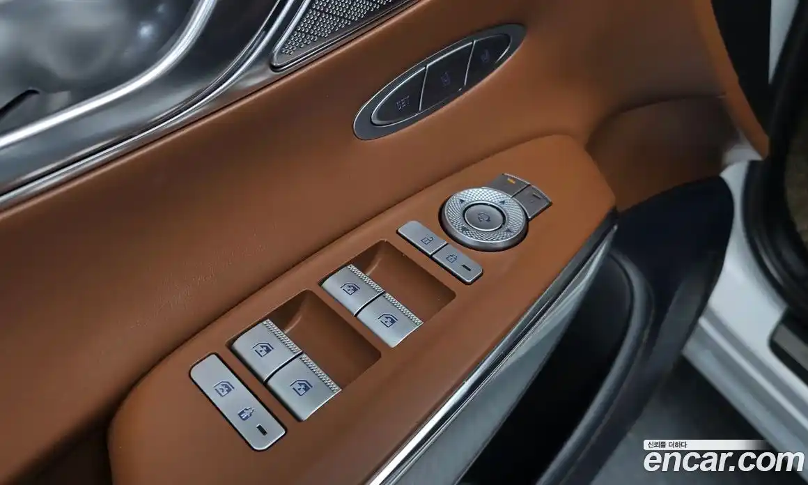 Genesis GV70 2021 2.5 гидро, фото 29