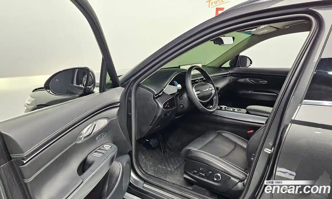 Genesis GV70 2022 2.5 гидро, фото 13