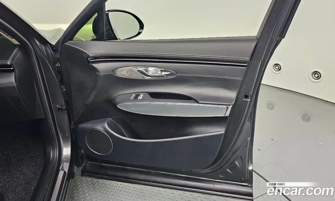 Genesis GV70 2022 2.5 гидро, фото 14