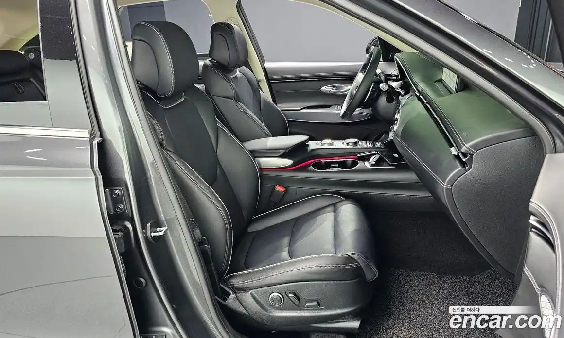 Genesis GV70 2022 2.5 гидро, фото 16