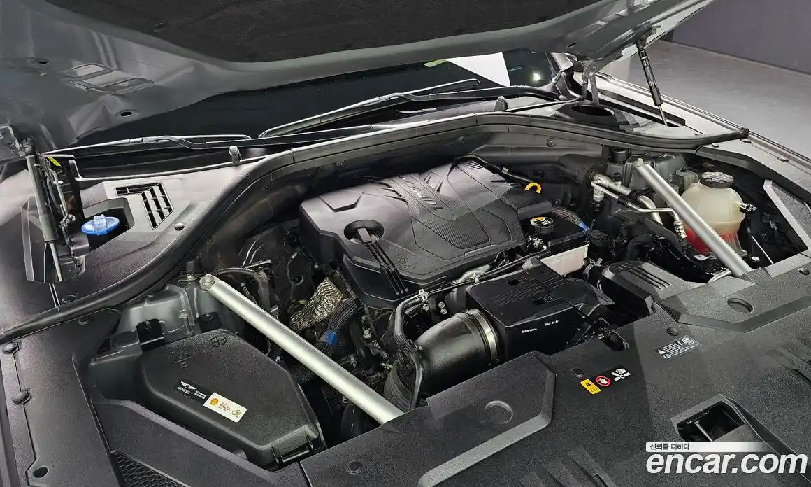 Genesis GV70 2022 2.5 гидро, фото 6