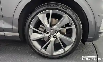 Genesis GV70 2022 2.5 гидро, миниатюра 7