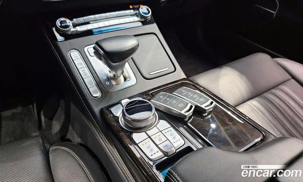 Genesis G90 2019 3.8 гидро, фото 12