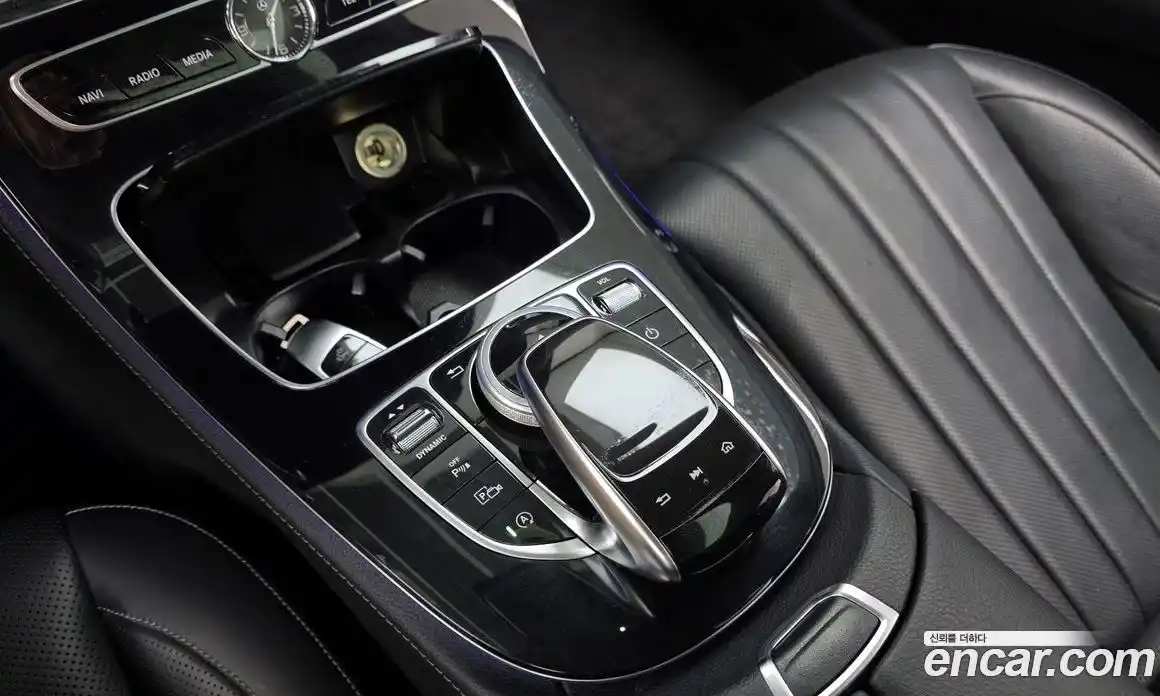 Mercedes-Benz E-Class 2016 2.0 автомат (гидро), фото 18