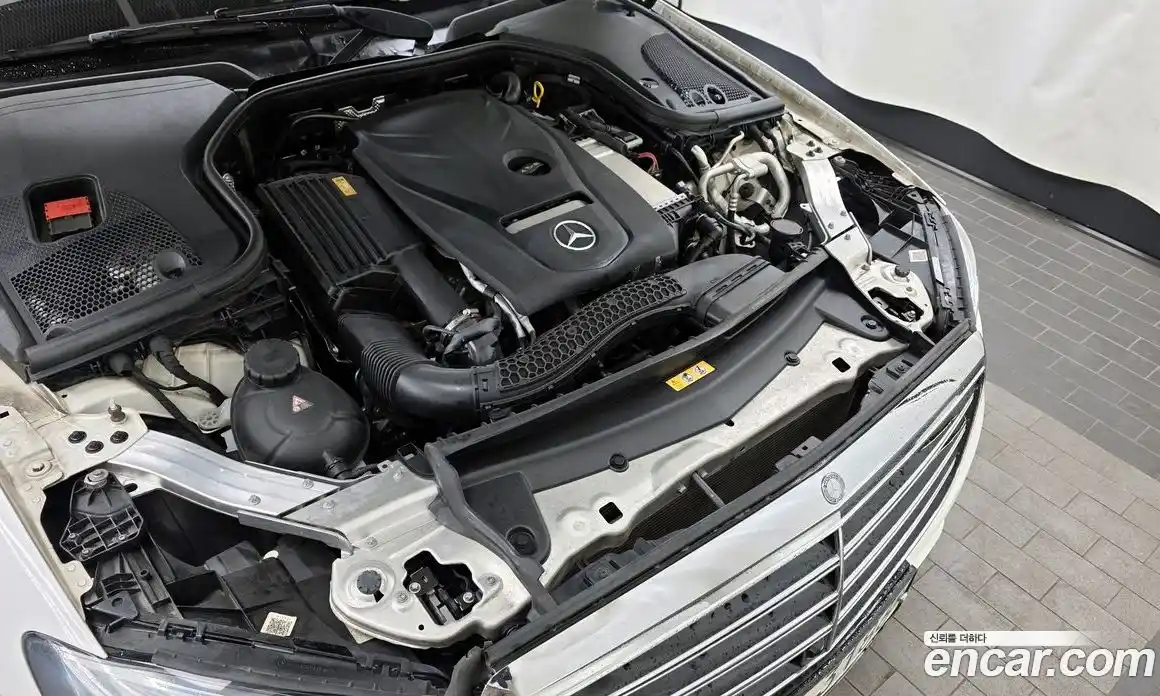 Mercedes-Benz E-Class 2016 2.0 автомат (гидро), фото 6