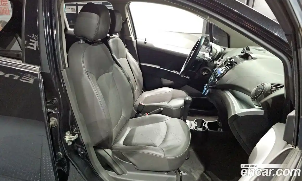 Chevrolet Spark 2014 1.0 автомат (гидро), фото 12