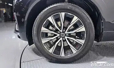 Volvo XC60 2023 2.0 автомат (гидро), миниатюра 5