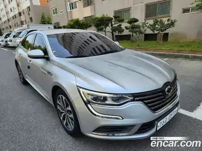 Renault SM6