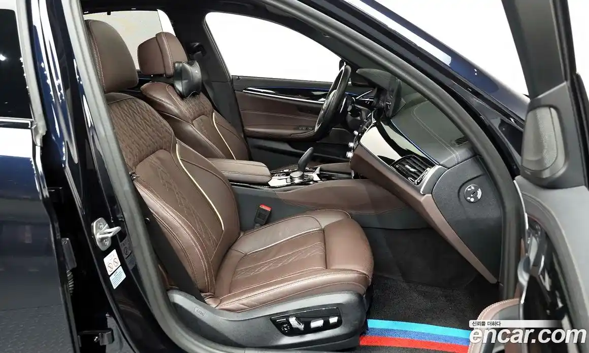 BMW 5-Series 2023 2.0 гидро, фото 16
