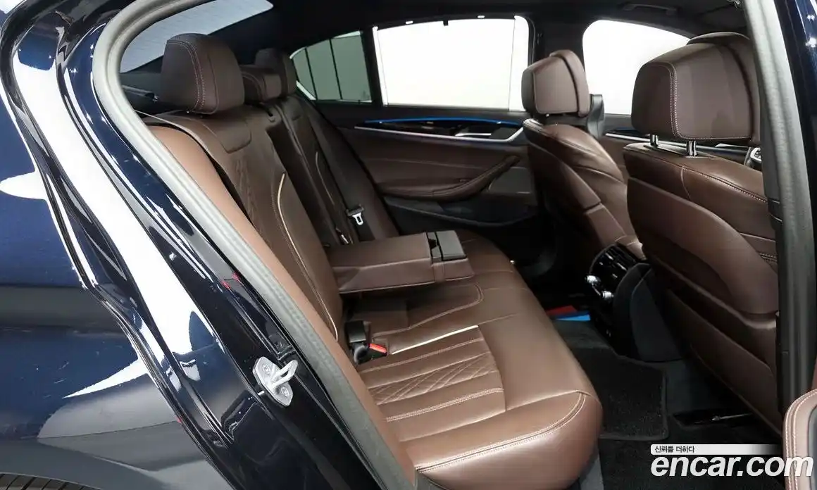 BMW 5-Series 2023 2.0 гидро, фото 17