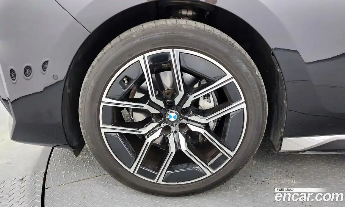 BMW 7 серия 2024 3.0 автомат (гидро), фото 5