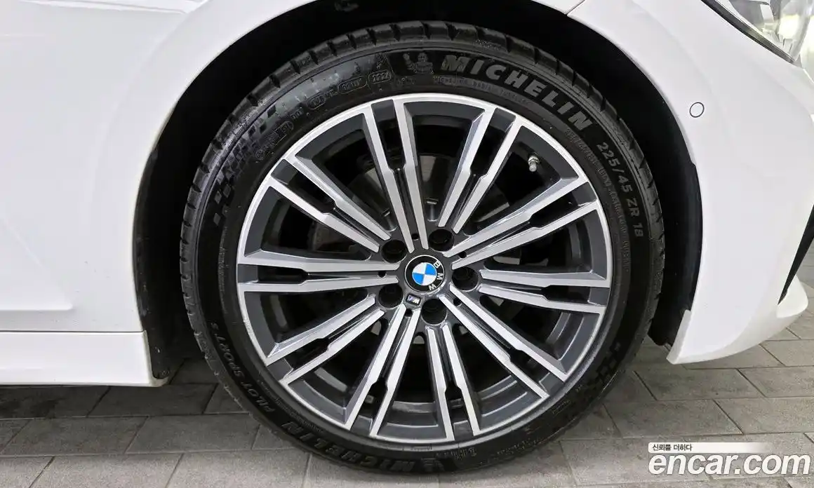 BMW 3 серия 2022 2.0 автомат (гидро), фото 7